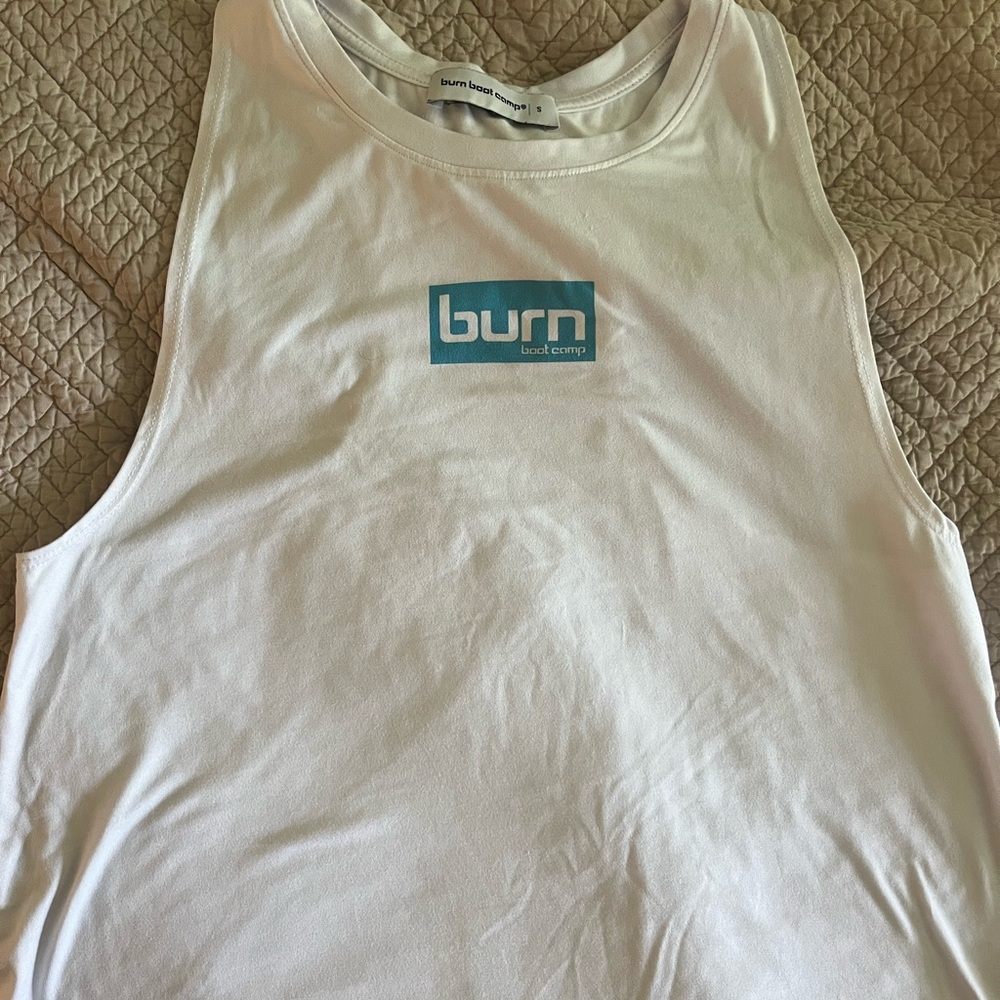 Burn Boot Camp tank size small